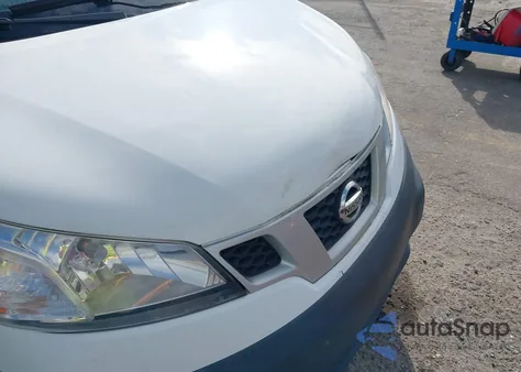 2015 Nissan Nv200 2.5S z USA, uszkodzony, nr VIN 3N6CM0KN9FK727680